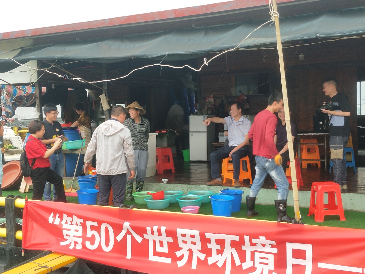 富发公司参与开展“回馈海洋 增殖放流”活动